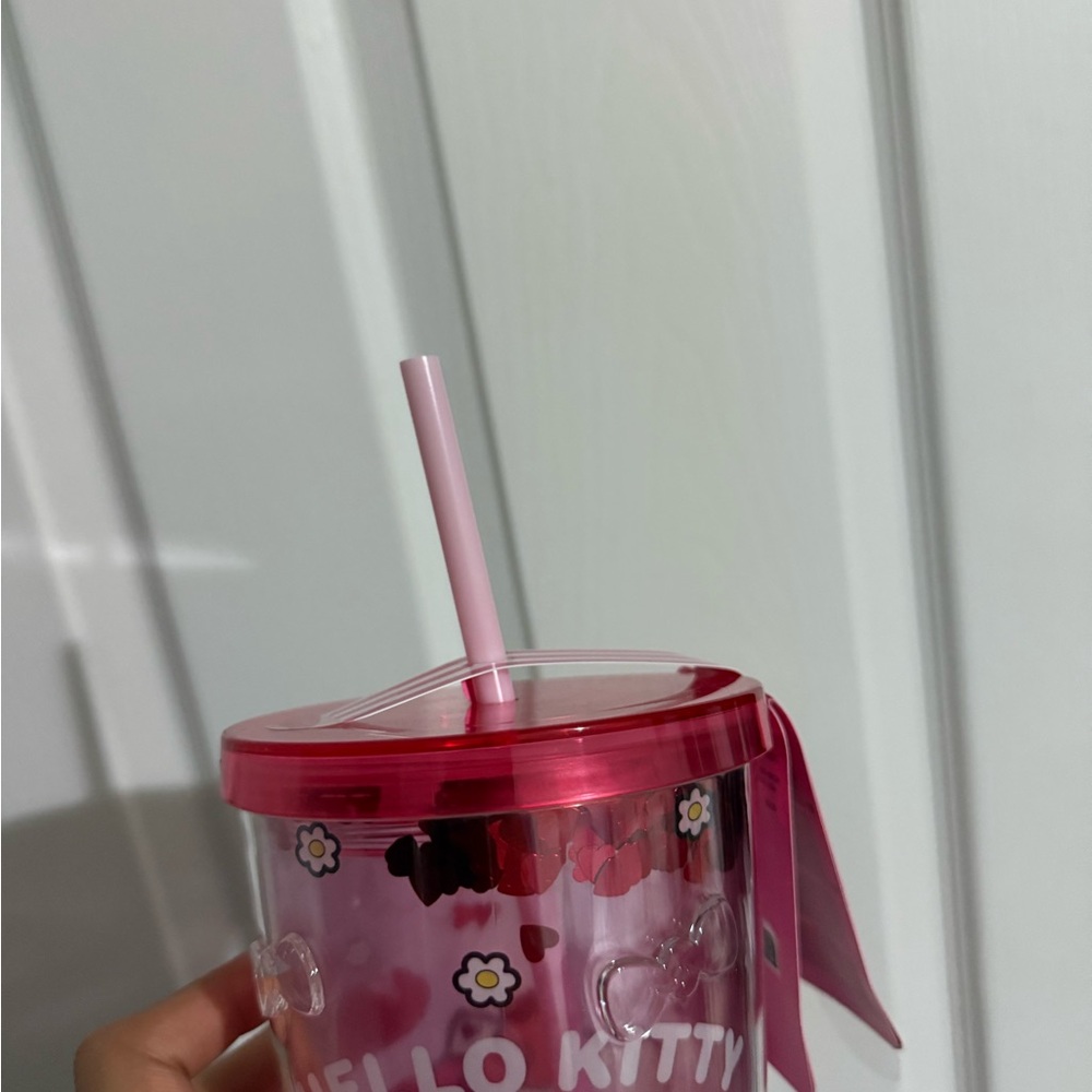 Sanrio Hello Kitty Pink Tumbler - Picture 5 of 10